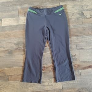 Nike | Fitdry Capris